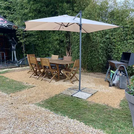 Au Charme De La Foret Avec Jardin Acces A Pied Circuit Des 25 Bosses Homestay